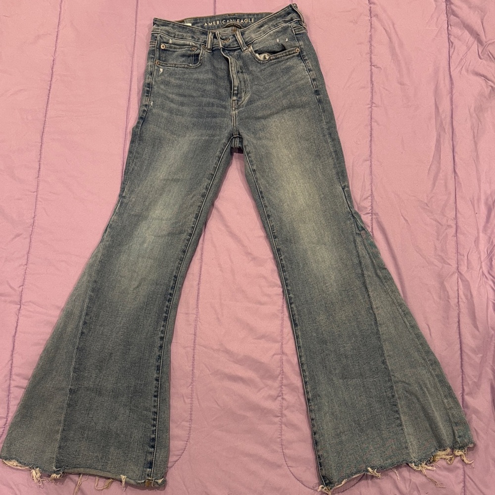 American Eagle Outfitters Women's Flare Jeans in Blue